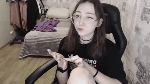 Snapshot of ameliakamishiro chatting on December 2024 12:29:02 PM Amelia online show from December 2024 12:29:02 PM