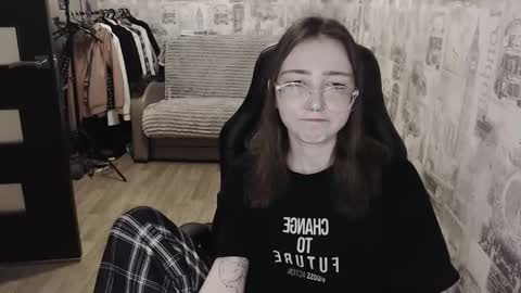 Snapshot of ameliakamishiro chatting on December 2024 01:39:01 PM Amelia online show from December 2024 01:39:01 PM