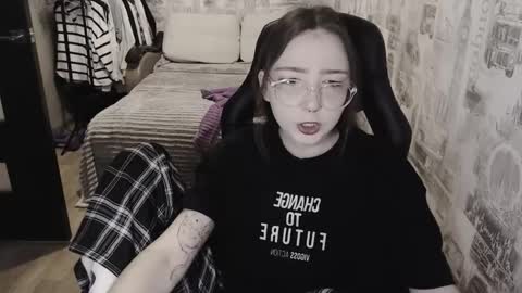 Snapshot of ameliakamishiro chatting on December 2024 11:12:02 AM Amelia online show from December 2024 11:12:02 AM