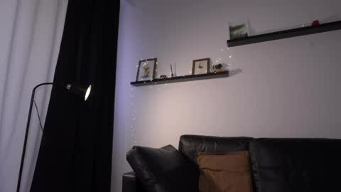 Amelia   online show from April 2026 02:25:01 PM