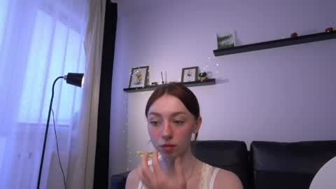 Snapshot of ameliamber0 chatting on May 2026 02:45:02 PM Amelia online show from May 2026 02:45:02 PM
