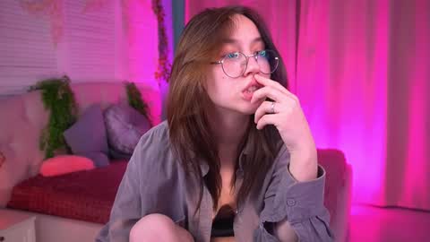 Amelia online show from January 2025 12:41:02 PM