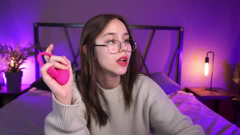 Amelia online show from February 2025 12:35:02 PM