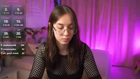 Amelia online show from March 2025 08:43:01 AM