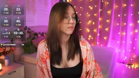 Amelia online show from March 2025 08:51:02 AM