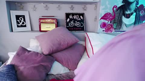 Amelie online show from February 2025 08:42:02 PM