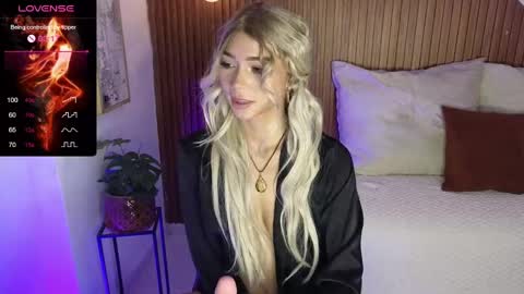 Isabella online show from January 2025 06:49:02 AM