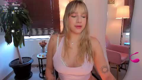 Snapshot of ameliegraham chatting on June 2026 05:04:01 PM Amelie Graham online show from June 2026 05:04:01 PM