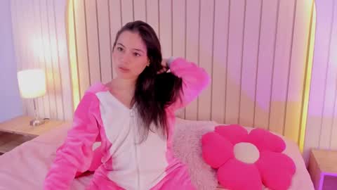 Amelia online show from November 2025 11:37:01 PM