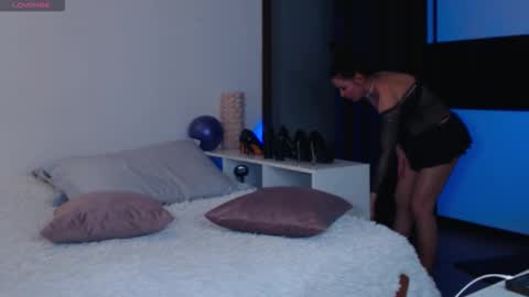 amelinamersi online show from February 2026 07:12:02 PM