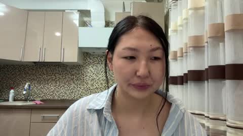 Ameliya online show from April 2026 09:17:01 PM
