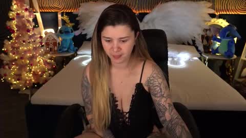 amellymillyy online show from January 2026 01:46:01 PM