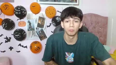 amethystshadow online show from October 2025 01:45:01 PM