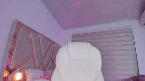 Ami  online show from February 2025 02:51:02 AM