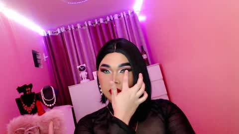 Queen Mireska online show from February 2025 04:10:02 PM