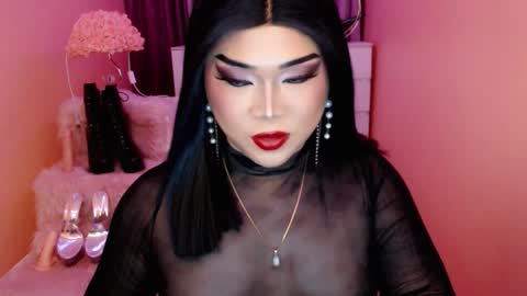 Queen Mireska online show from September 2025 03:59:01 PM