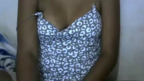 amichouu online show from November 2025 04:40:02 PM