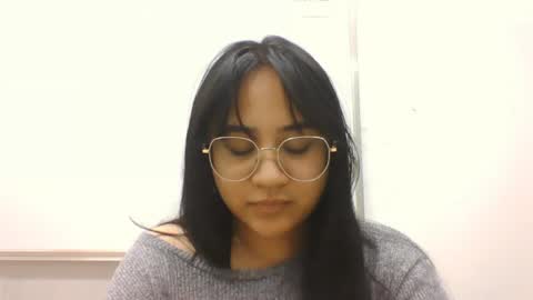 amienowland online show from April 2026 11:16:02 AM