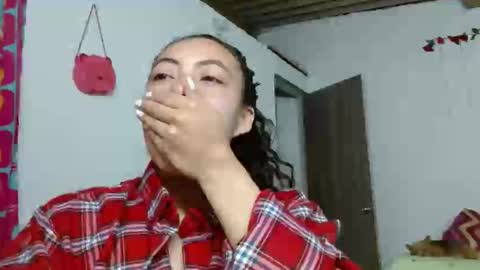 amitlu_ online show from October 2025 07:08:01 PM