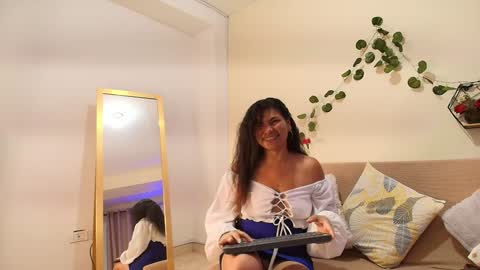 Snapshot of ammelya chatting on January 2025 07:37:01 PM Amelya online show from January 2025 07:37:01 PM