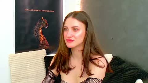 Amira online show from May 2026 04:29:02 AM