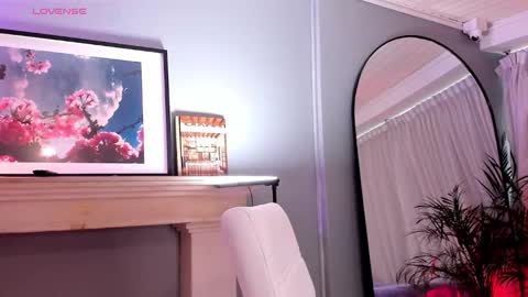 Ammy Nova online show from September 2025 07:46:02 PM