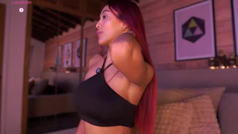 Ammy Scott  online show from March 2026 06:25:01 PM