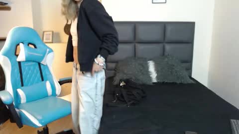 Amnesia online show from November 2025 12:55:01 PM