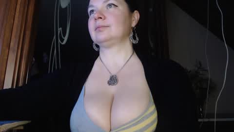 Snapshot of amorelara chatting on January 2025 04:50:01 AM amorelara online show from January 2025 04:50:01 AM