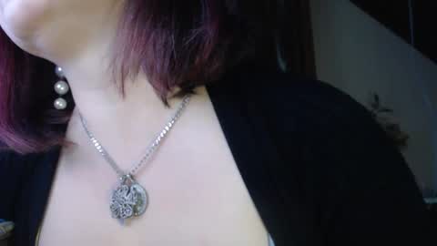 Snapshot of amorelara chatting on January 2025 07:18:02 AM amorelara online show from January 2025 07:18:02 AM