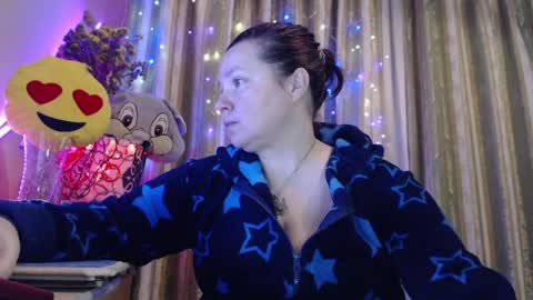 Snapshot of amorelara chatting on April 2026 02:44:01 AM amorelara online show from April 2026 02:44:01 AM