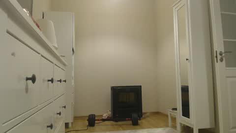 Snapshot of amoremeoww chatting on December 2024 04:21:01 PM miss unforgettable online show from December 2024 04:21:01 PM