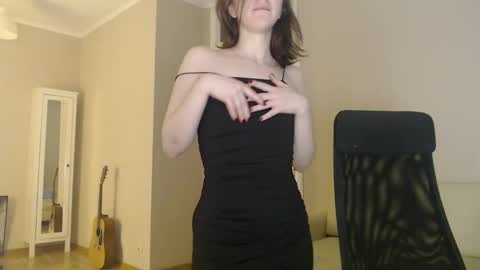 Snapshot of amoremeoww chatting on March 2025 05:53:02 AM miss unforgettable online show from March 2025 05:53:02 AM