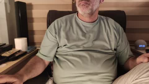 AmorLin online show from April 2026 07:33:02 PM