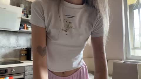 Snapshot of amy_chill chatting on June 2026 10:52:02 AM Amy Chill online show from June 2026 10:52:02 AM