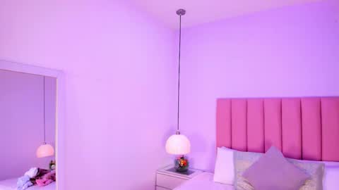 Aleja   online show from November 2025 03:28:01 AM