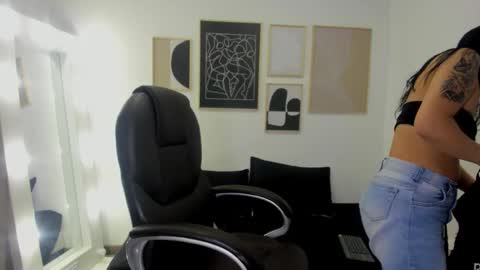 Amy online show from February 2026 01:40:01 PM