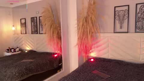 Amy online show from November 2025 07:19:02 PM