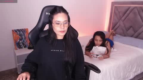 Mia Cristancho online show from June 2026 07:41:02 PM