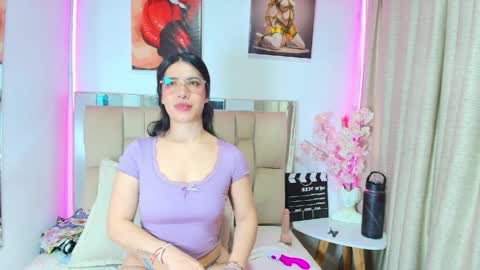 Snapshot of amy_swann chatting on April 2026 11:25:01 AM Amy online show from April 2026 11:25:01 AM