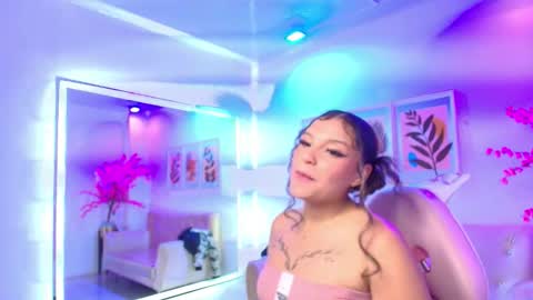 Amy  online show from February 2026 03:32:01 AM