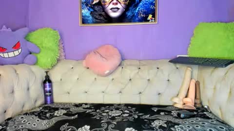 Amy Kamila online show from January 2026 05:07:01 PM