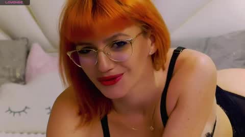 Snapshot of amyhennessy chatting on December 2024 05:29:02 AM amyhennessy online show from December 2024 05:29:02 AM