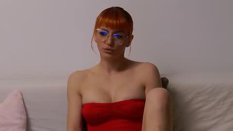 Snapshot of amyhennessy chatting on March 2025 10:19:01 AM amyhennessy online show from March 2025 10:19:01 AM
