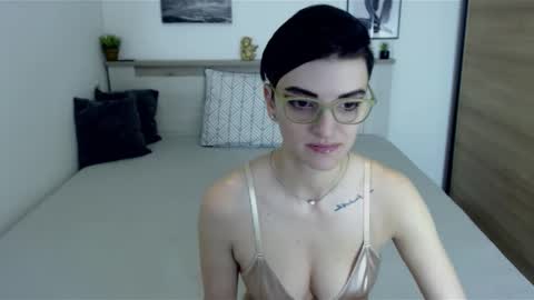 Snapshot of amylexy chatting on January 2025 08:05:01 AM Hi there guys  My pleasure in your hands  pvt is open online show from January 2025 08:05:01 AM
