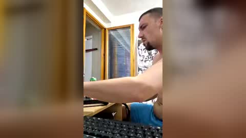 amyyrlikesdeep online show from June 2026 07:18:02 PM