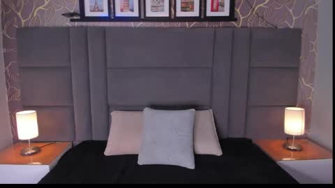 Ana  online show from February 2025 12:00:01 PM