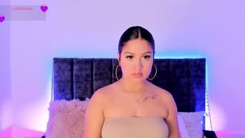 Ana online show from October 2025 08:42:01 PM