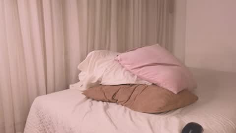 Ana  online show from December 2024 03:19:01 AM