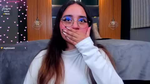 Snapshot of ana_taylor2 chatting on December 2024 11:18:02 PM Ana online show from December 2024 11:18:02 PM